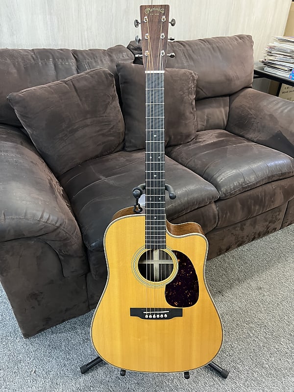 Martin Standard Series HDC-28E