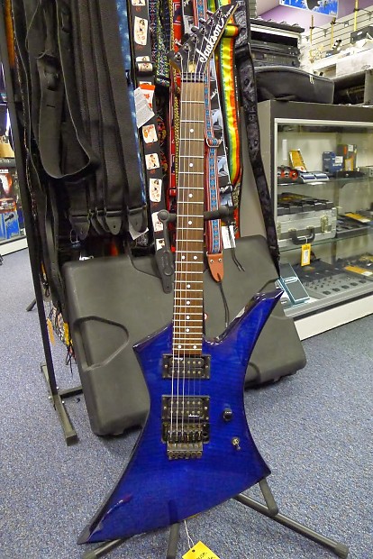 JACKSON KELLY PERFORMER Electric Guitar w Hard Case Explorer
