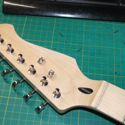 Loaded guitar neck......vintage tuners....22 frets...unplayed...O image 1