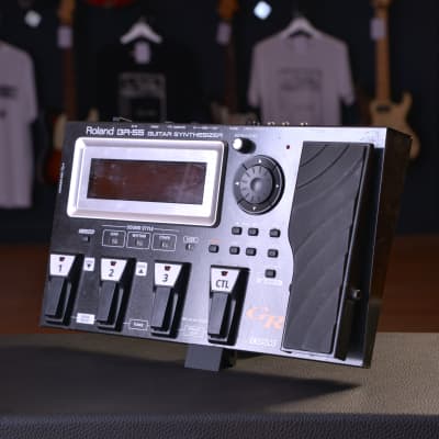 Roland GR-55S Guitar Synthesizer & Roland GK-3 Midi Pickup (Complete Set)