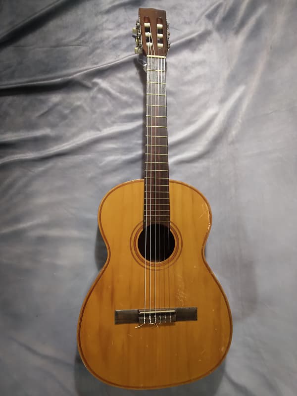 Giannini AWN-20 Classical Nylon String Acoustic Guitar 1970s? - Natural image 1