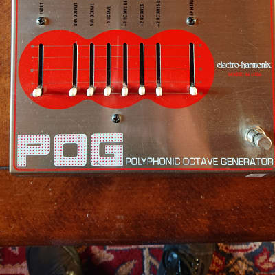 Electro-Harmonix POG Polyphonic Octave Generator | Reverb Canada