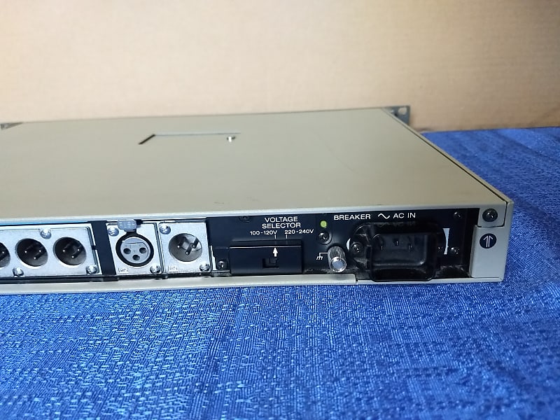 Sony DDU-2100 Digital Audio Delay Unit