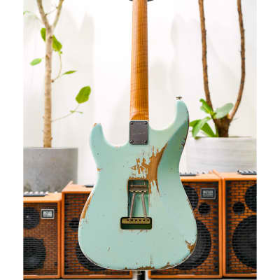 Luxxtone Choppa S Heavy Aging HSS-Sonic Blue w/Aged Parchment Pickguard & 1-Piece Roasted Flame Maple Neck image 7