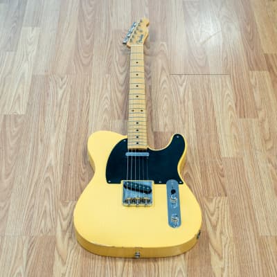 Fender American Vintage '52 Telecaster Butterscotch Blonde 2010 - 2017