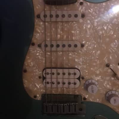 VERY RARE!!  90’s Export Series Fender Stratocaster in Lake Placid Blue image 4