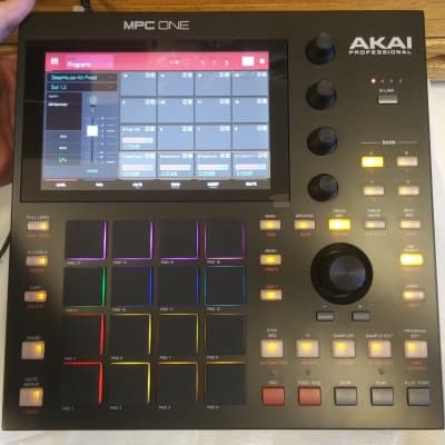 Akai MPC One Standalone MIDI Sequencer 2020 - Present - Black image 10