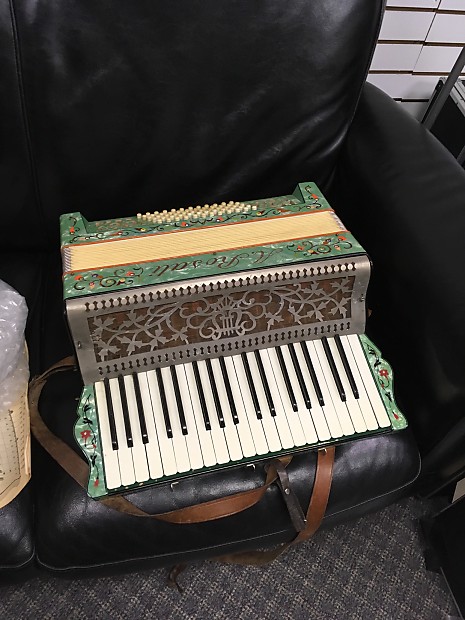 A rosati accordion hotsell
