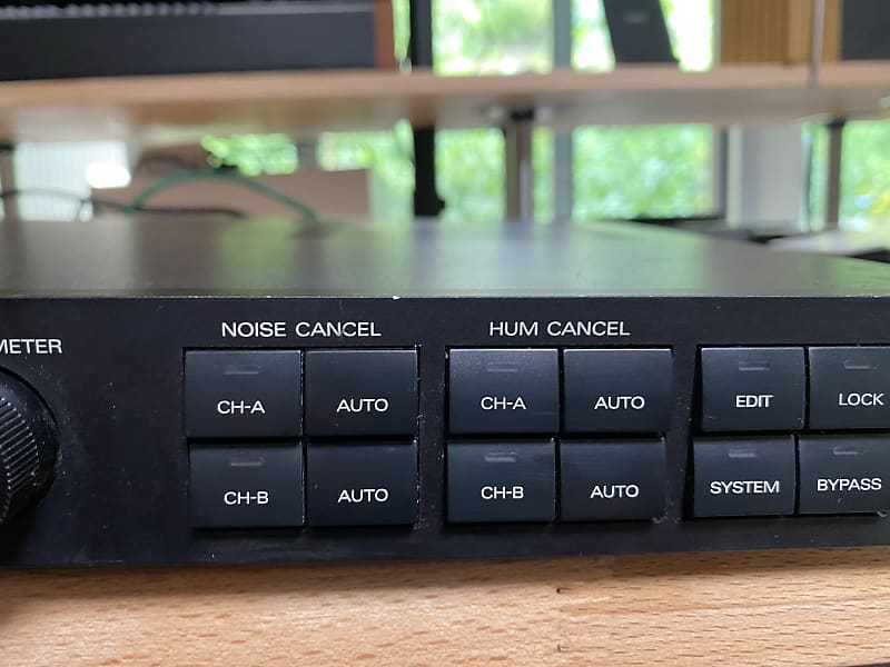 Roland SN-700 ノイズハムエリミネーター Roland SN-700 ノイズハムエリミネーター