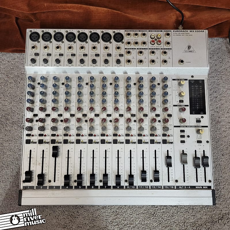 Behringer Eurorack MX 2004A 20-Channel Mixing Console Used