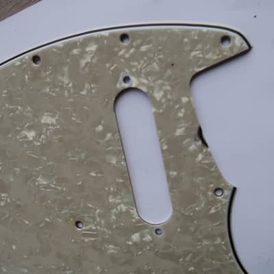 1964 - 1971 Fender Musicmaster guitar  Pickguard  pearloid 60's Vintage USA RI  pearl 65 66 67 Bild 5