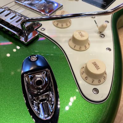 Fender Player Plus Stratocaster HSS  2022 Cosmic Jade image 10