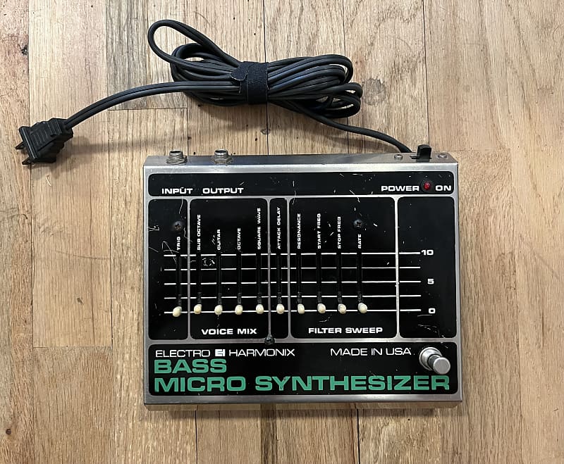 Electro-Harmonix Bass Micro Synthesizer