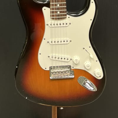 Fender Stratocaster 2008 - 3 Tone Sunburst image 1
