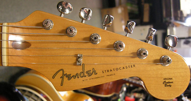 偉大な AmericanVintage 1988 1957 Stratocaster エレキギター