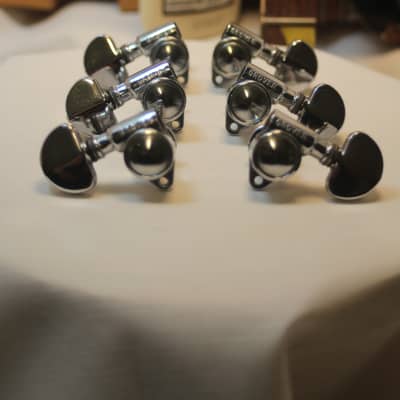 (1) Set  Grover Guitar Tuners Chrome 60s Vintage image 4
