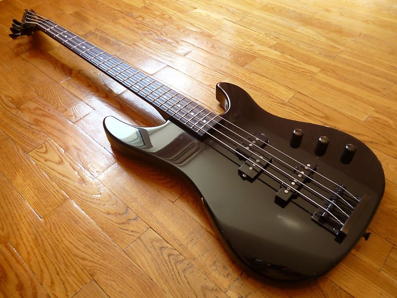 Fernandes Limited Edition Dinky Bass PJS-42 1988 Black
