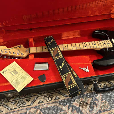 Vintage Fender Stratocaster  1975-1976  Tuxedo Black image 10