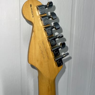 Fender American Standard Stratocaster 1998-2000 - 3-Colour Sunburst image 9