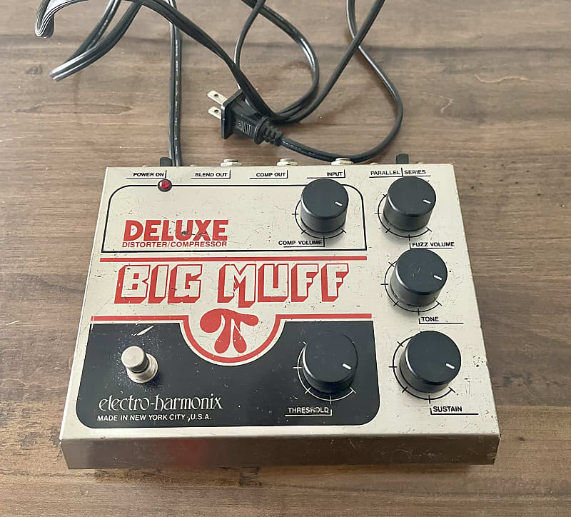 Electro-Harmonix Deluxe Big Muff Pi