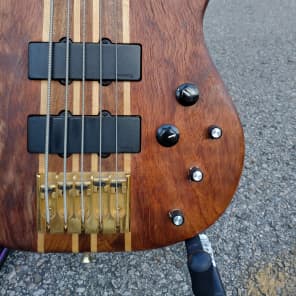 Peavey Cirrus Made in USA 5 String Walnut Bass Guitar image 5