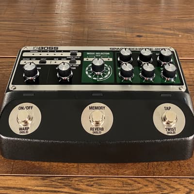 Boss RE-202 Space Echo Guitar Effect Pedal image 2