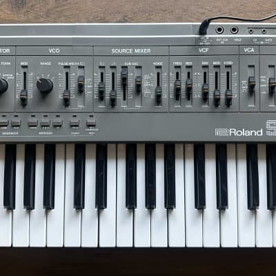 Roland SH-101 32-Key Monophonic Synthesizer 1982 - 1986 - Gray (Includes Gator case and Midi to CV Converter!!)