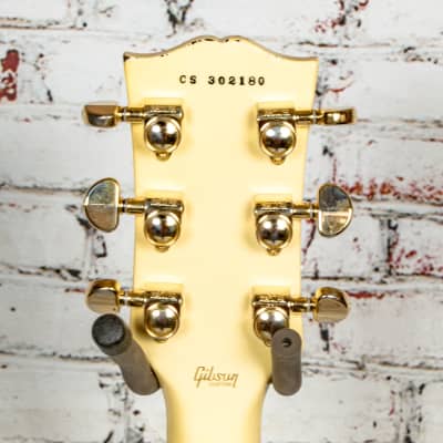 Gibson - Les Paul Custom - Electric Guitar - Light Aged Antique Alpine White - w/ Black Hardshell Case - x2180 image 6