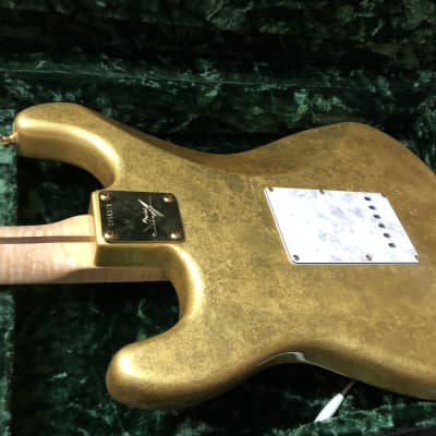 Fender Custom Shop Masterbuilt Eric Clapton Gold Leaf Stratocaster 2004 - 2021 - Gold for sale