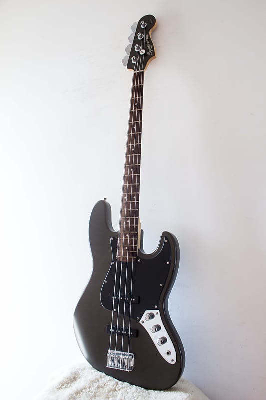 Squier Standard Jazz Bass Satin Pewter Grey 2005 | Reverb Canada