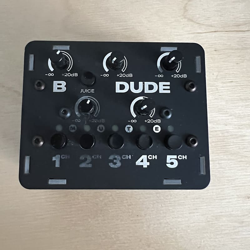 BASTL Instruments Dude 5-Channel Monophonic Mixer | Reverb