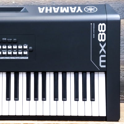 Yamaha DX5 Massive FM Synthesizer... RARE! | Reverb Canada