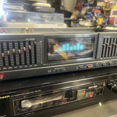 SANSUI SE-800 10 Band Stereo Graphic Equalizer spectrum | Reverb