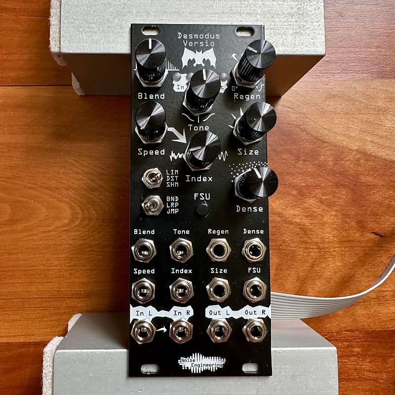 Noise Engineering Desmodus Versio | ModularGrid Eurorack