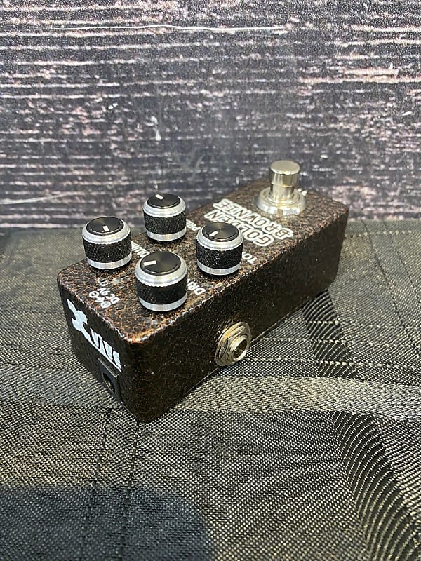 Xvive XT1 Golden Brownie Distortion | Reverb