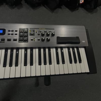 Roland RS-70 Synthesizer Keyboard w/Stand image 4