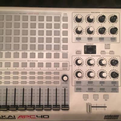 AKAI Professional APC40 パフォーマンスコントローラー Akai APC40 Ableton Performance Controller APC-40 / Manual