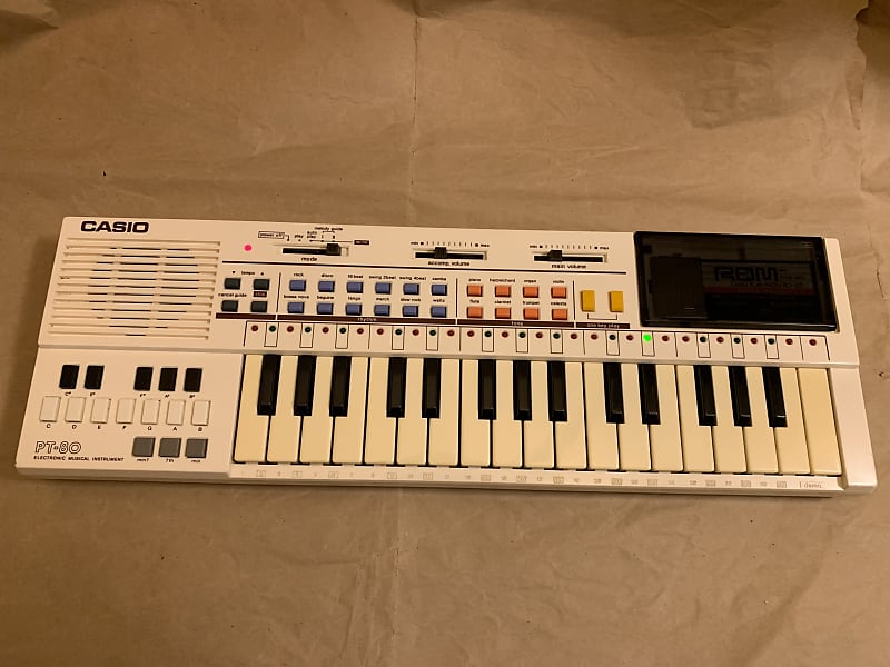 Casio PT-80 31-Key Mini Synthesizer 1980s - White Very Good