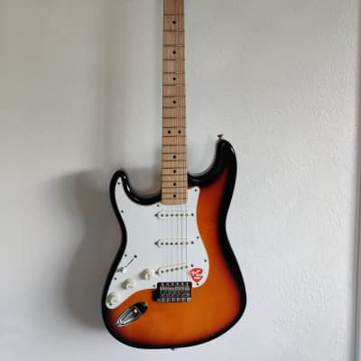 Left Handed Fender Stratocaster MIM 1996 Tobacco Burst image 1