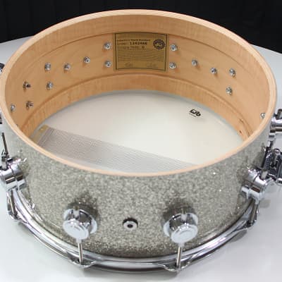 DW Collectors 6+6 Maple 6" x 14" Snare Drum Broken Glass FinishPly image 7