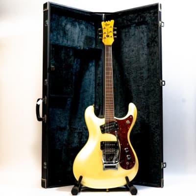 Mosrite The Ventures Model '65 Reissue Guitar with Case - Pearl White image 2