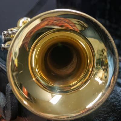 Holton Trumpet 602 - Brass image 3