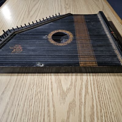 Unknown Manufacturer, Columbia Zither, Produced between 1827-1929,  Old and Rustic needs restore image 13