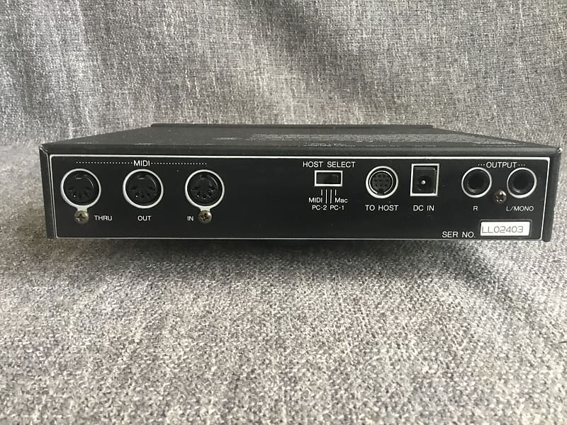Yamaha MU50 midi sound module plays music from computer