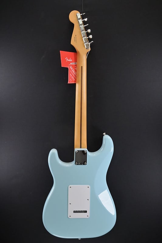 Amazon.com: Fender Vintera '50s Stratocaster Modified