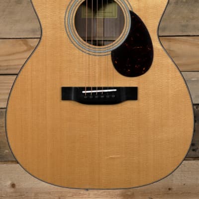Eastman  E6OM-TC Acoustic/Electric Guitar Thermo-Cure Natural w/ Case image 2