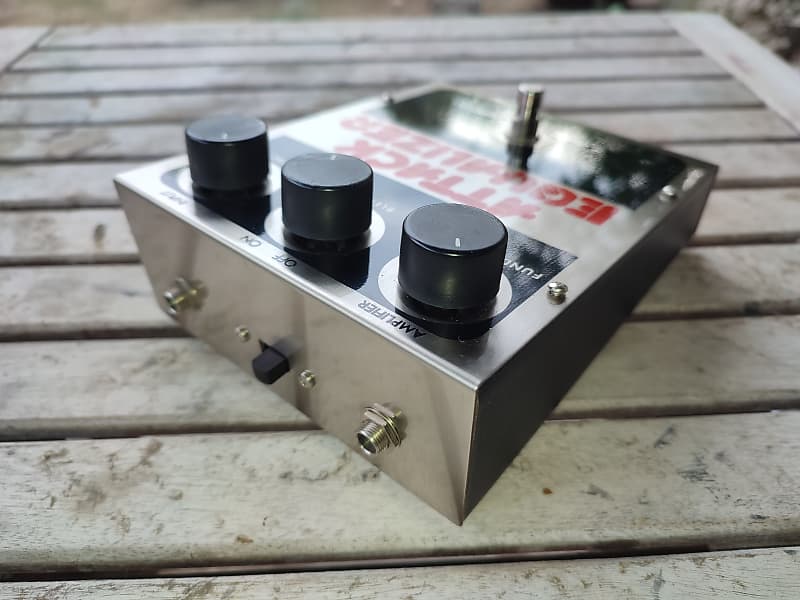 Electro-Harmonix Attack Equalizer | Reverb