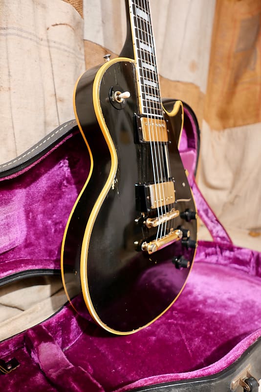 SOLD - Gibson Les Paul Custom 1988 Black Clean with Original