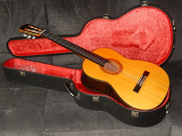 MADE UNDER M.MATANO SUPERVISION - SUPERB CLASSICAL GUITAR
