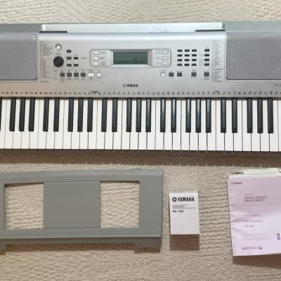 Yamaha YPT-370 61-Key Portable Keyboard 2018 - Present - Silver w/adapter, manual